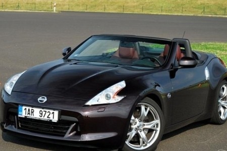 Nissan 370Z Roadster na testov